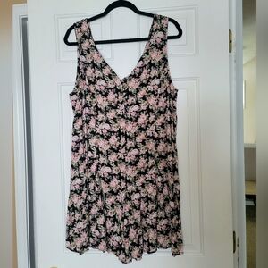 Live Life by Sanctuary Black Floral Romper - Size L